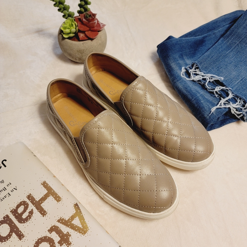 Mountain Sole Slip-on